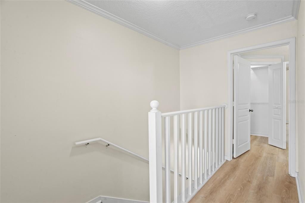 Под контрактом: $290,000 (2 спален, 2 ванн, 1360 Квадратных фут)