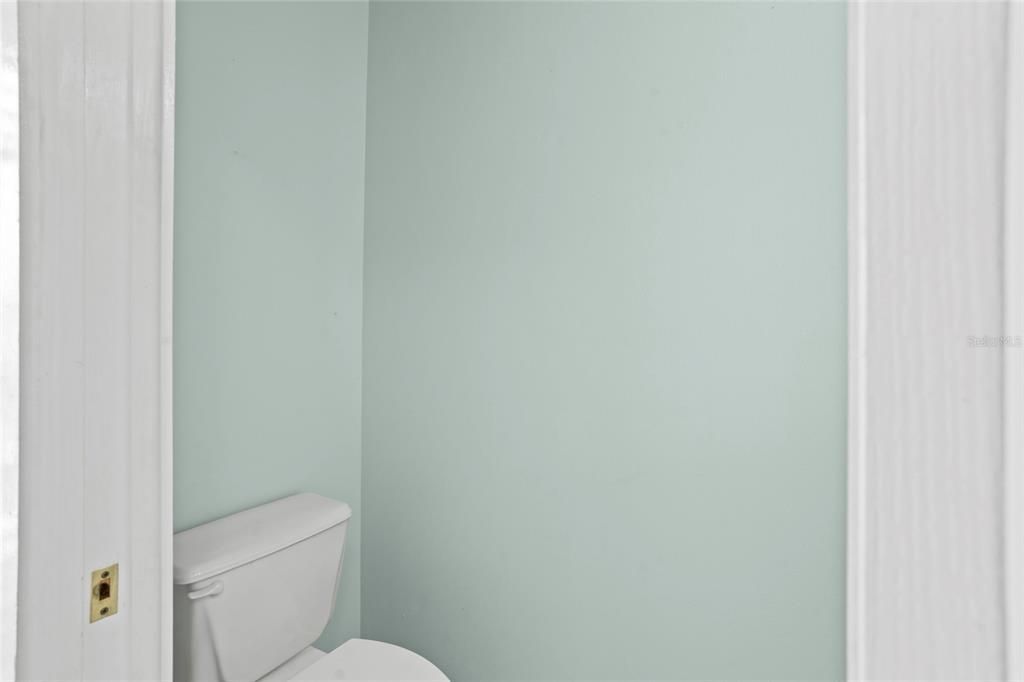 Под контрактом: $290,000 (2 спален, 2 ванн, 1360 Квадратных фут)