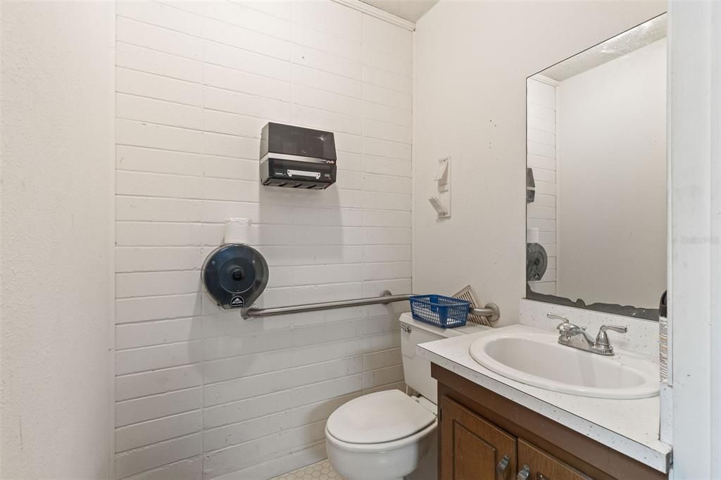 For Sale: $1,200,000 (0 beds, 0 baths, 14195 Square Feet)