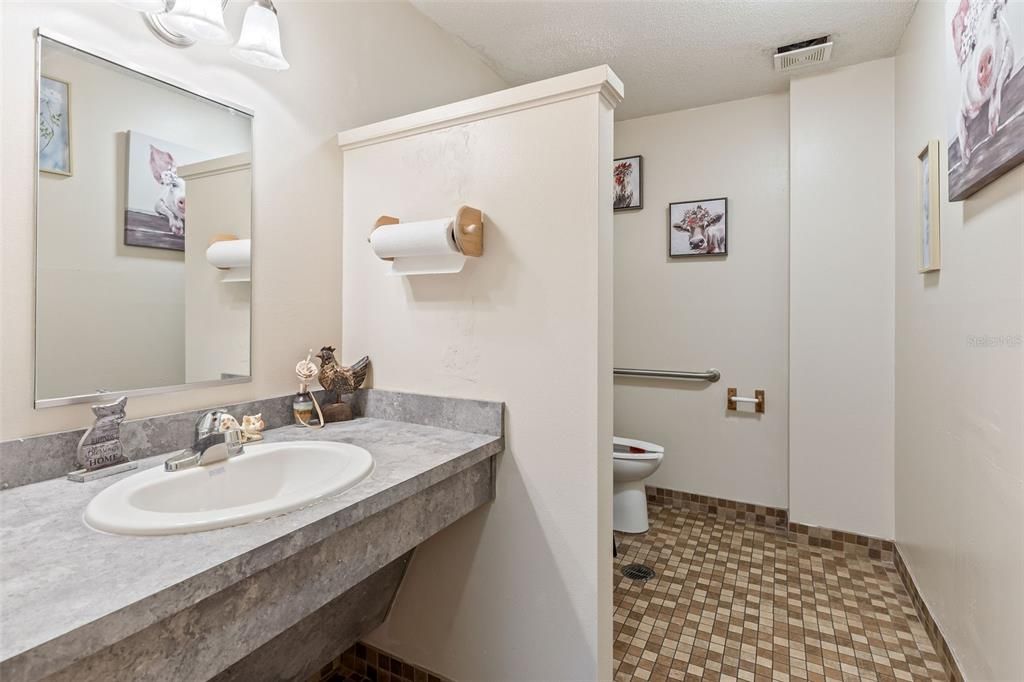 For Sale: $1,200,000 (0 beds, 0 baths, 14195 Square Feet)