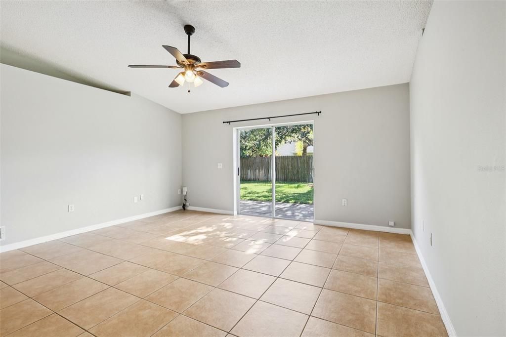 Active With Contract: $365,000 (3 beds, 2 baths, 1264 Square Feet)