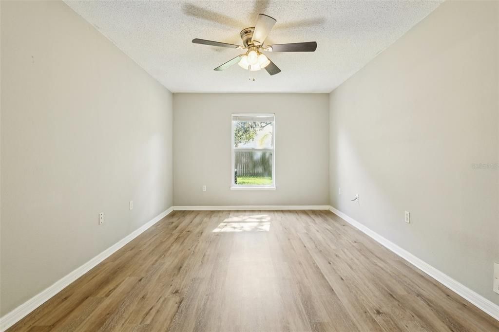 Active With Contract: $365,000 (3 beds, 2 baths, 1264 Square Feet)