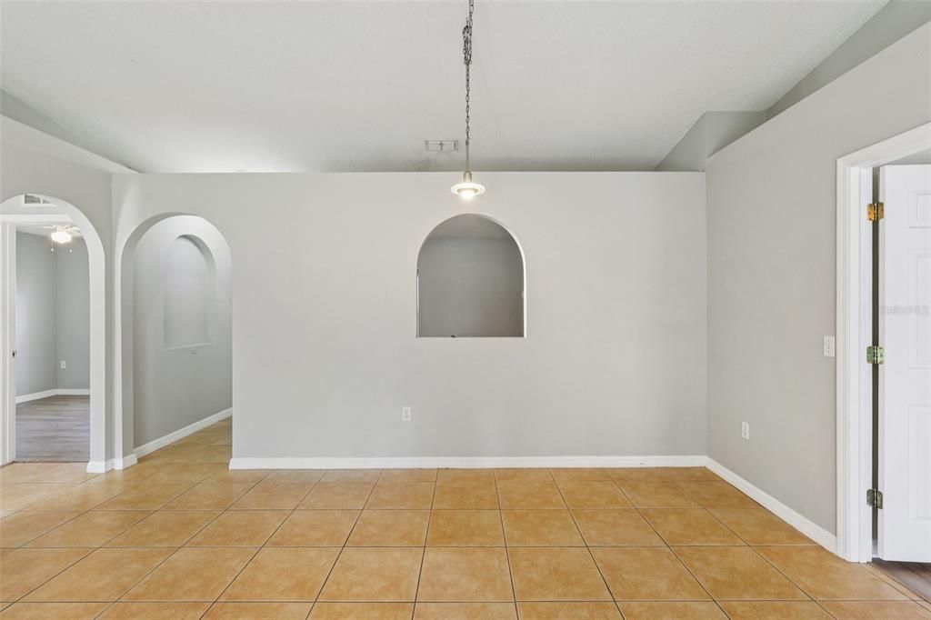 Active With Contract: $365,000 (3 beds, 2 baths, 1264 Square Feet)