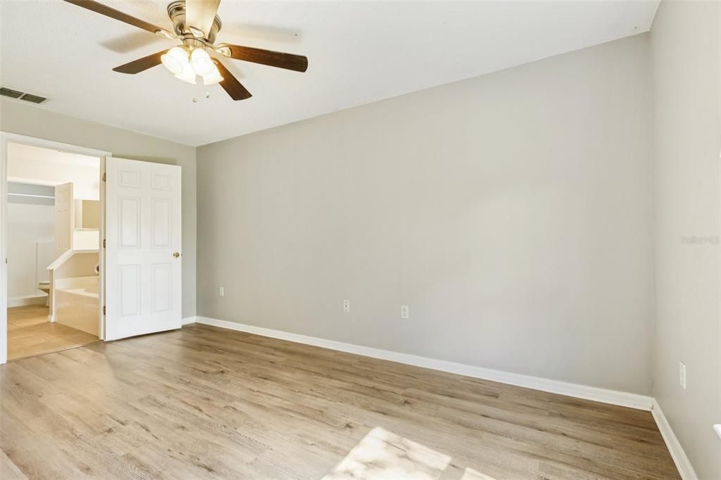 Active With Contract: $365,000 (3 beds, 2 baths, 1264 Square Feet)