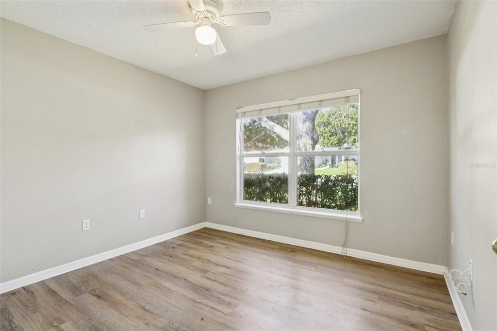 Active With Contract: $365,000 (3 beds, 2 baths, 1264 Square Feet)