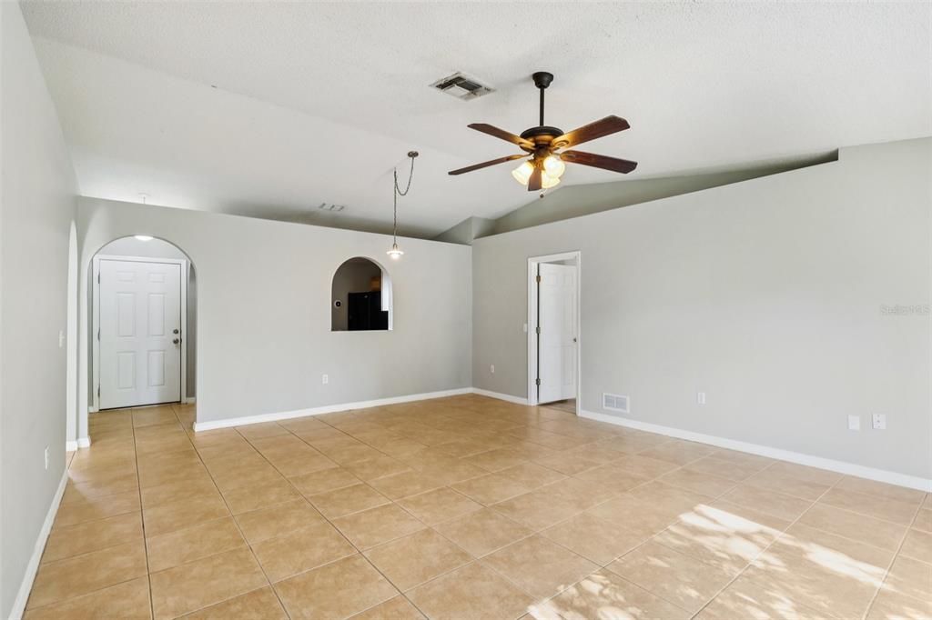 Active With Contract: $365,000 (3 beds, 2 baths, 1264 Square Feet)