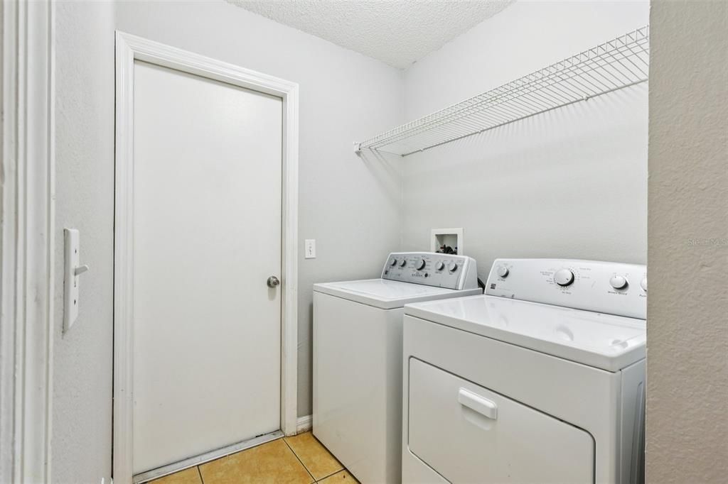 Active With Contract: $365,000 (3 beds, 2 baths, 1264 Square Feet)