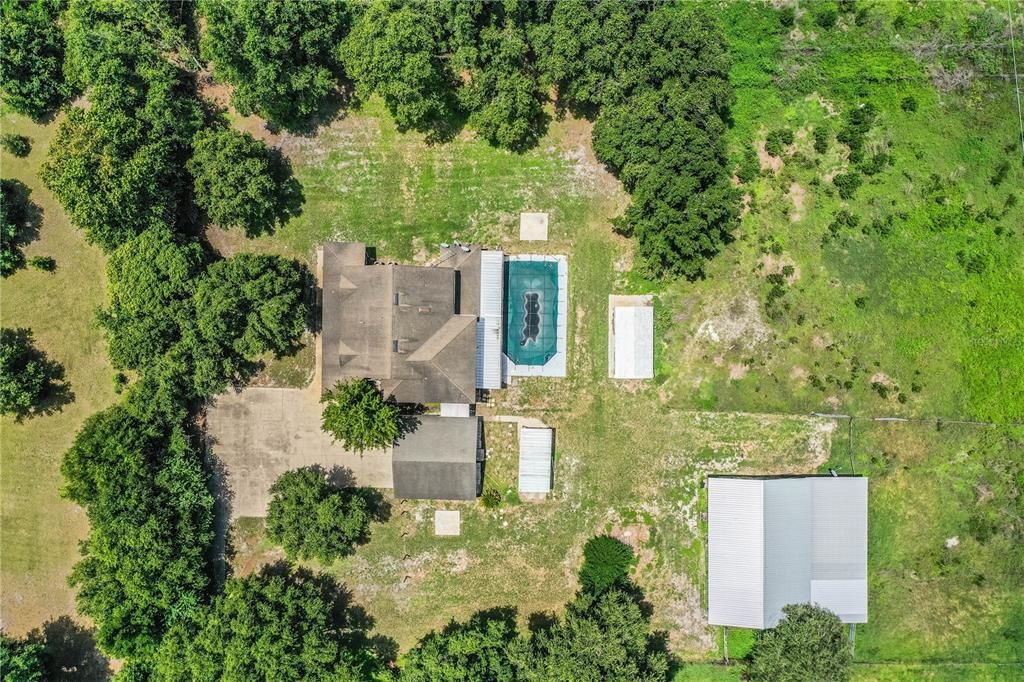 Под контрактом: $469,900 (4 спален, 4 ванн, 2520 Квадратных фут)