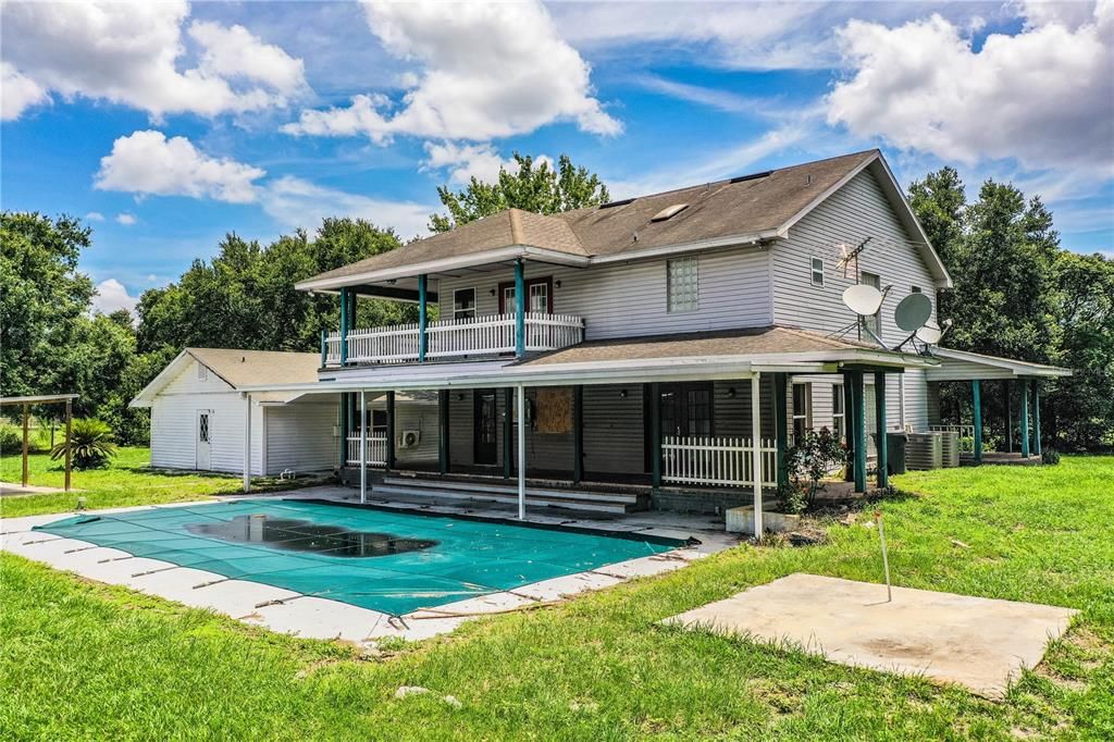 Под контрактом: $469,900 (4 спален, 4 ванн, 2520 Квадратных фут)