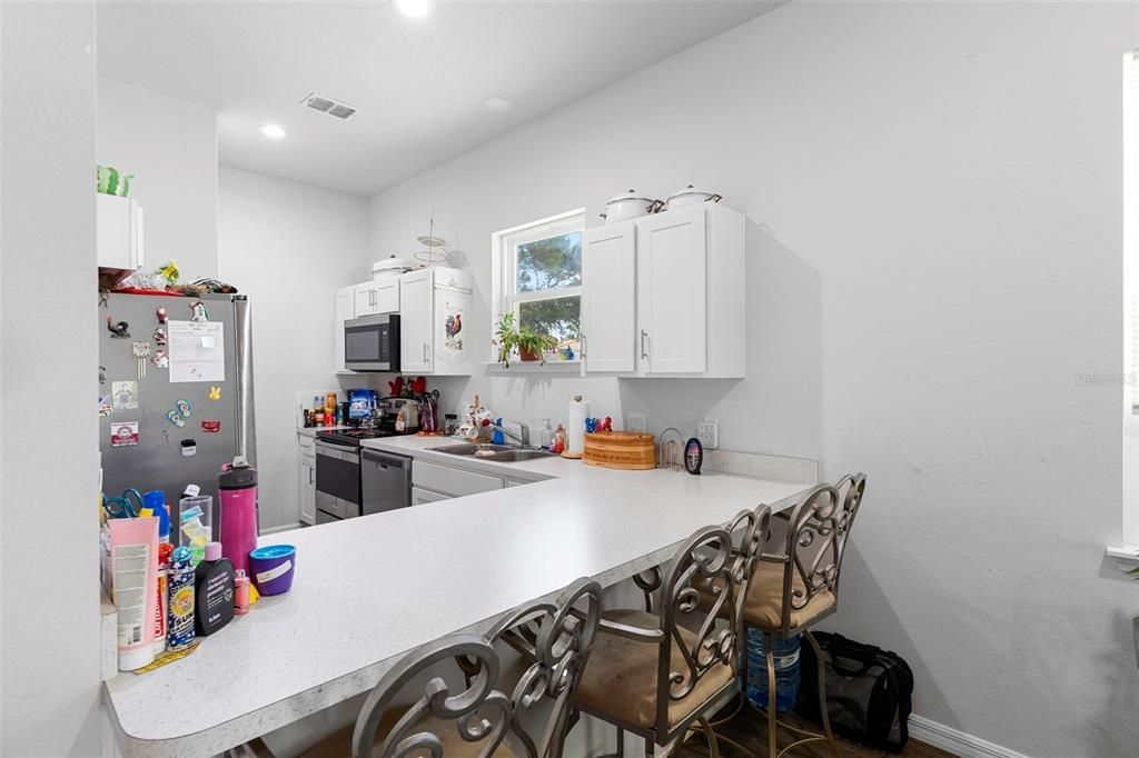 Activo con contrato: $229,500 (2 camas, 2 baños, 1055 Pies cuadrados)