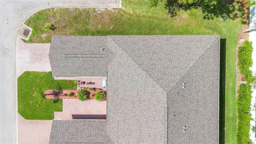 Activo con contrato: $229,500 (2 camas, 2 baños, 1055 Pies cuadrados)