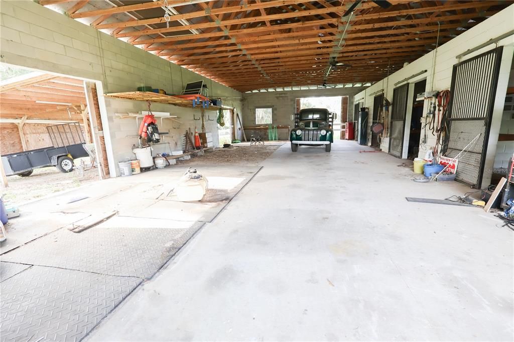 合同活跃: $1,259,000 (7 贝兹, 5 浴室, 4215 平方英尺)