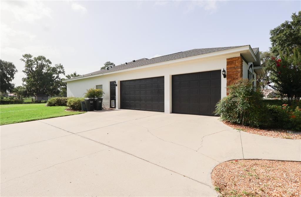 合同活跃: $1,259,000 (7 贝兹, 5 浴室, 4215 平方英尺)