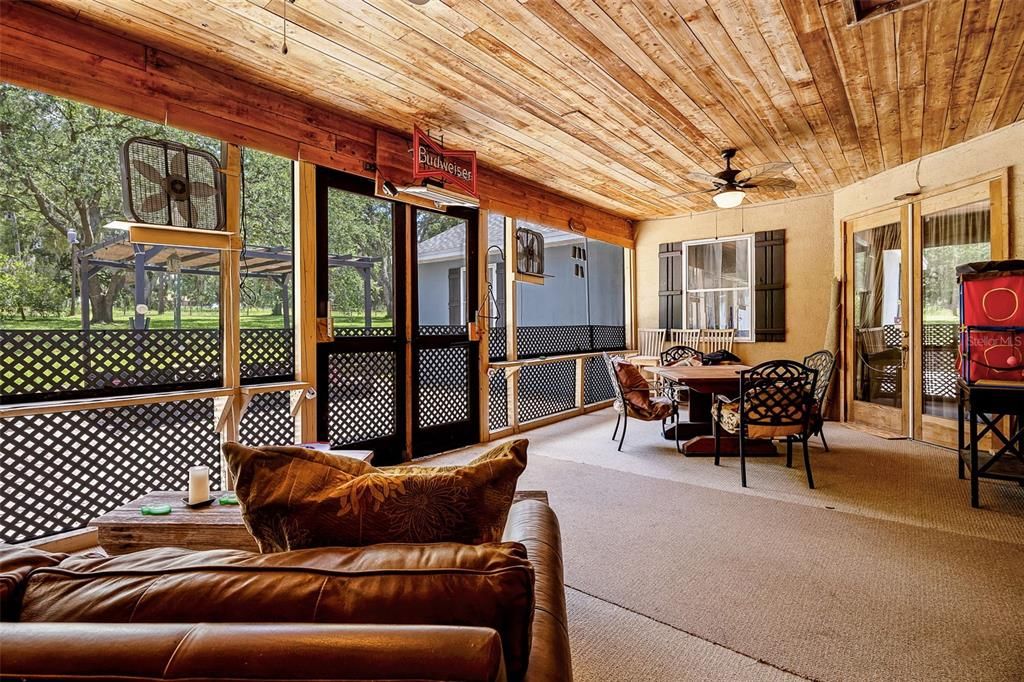 На продажу: $649,989 (4 спален, 3 ванн, 2234 Квадратных фут)