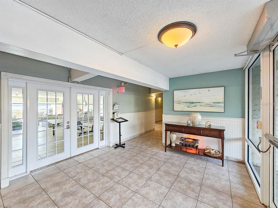 En Venta: $224,000 (1 camas, 1 baños, 964 Pies cuadrados)