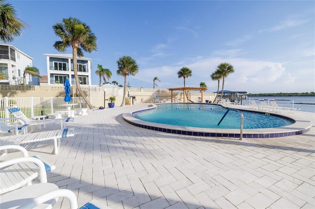 En Venta: $224,000 (1 camas, 1 baños, 964 Pies cuadrados)