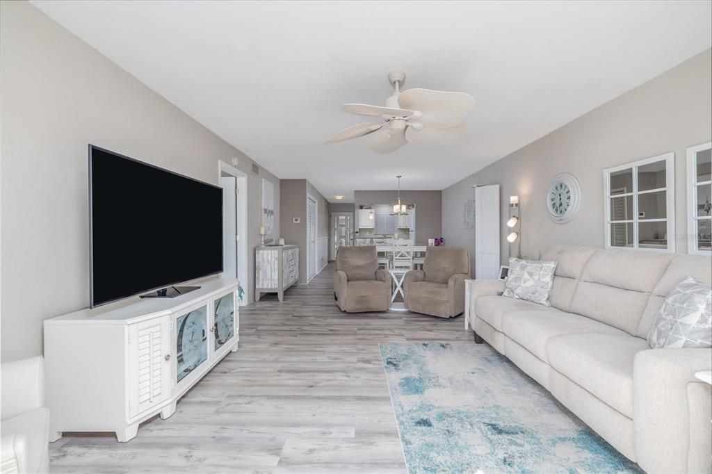 En Venta: $224,000 (1 camas, 1 baños, 964 Pies cuadrados)