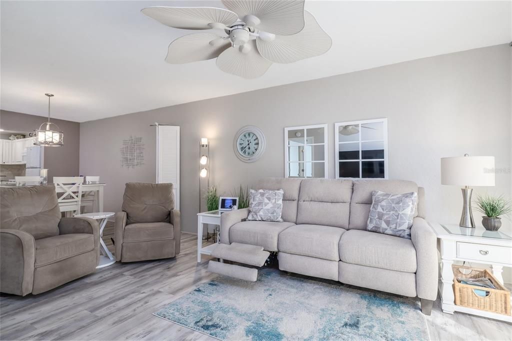 En Venta: $224,000 (1 camas, 1 baños, 964 Pies cuadrados)