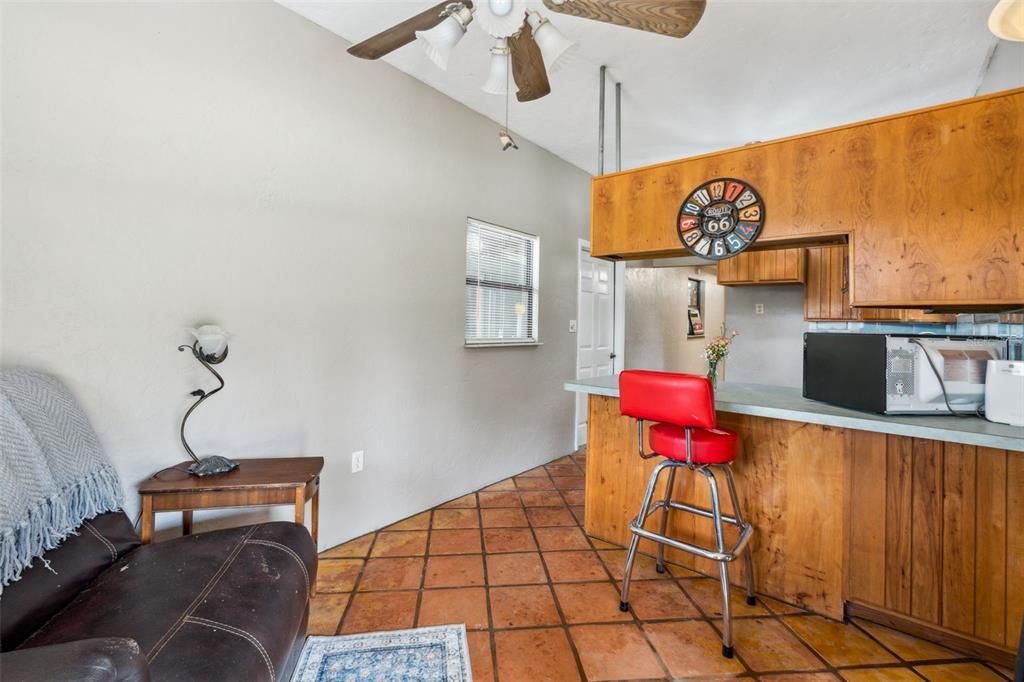 For Sale: $1,050,000 (3 beds, 2 baths, 1800 Square Feet)