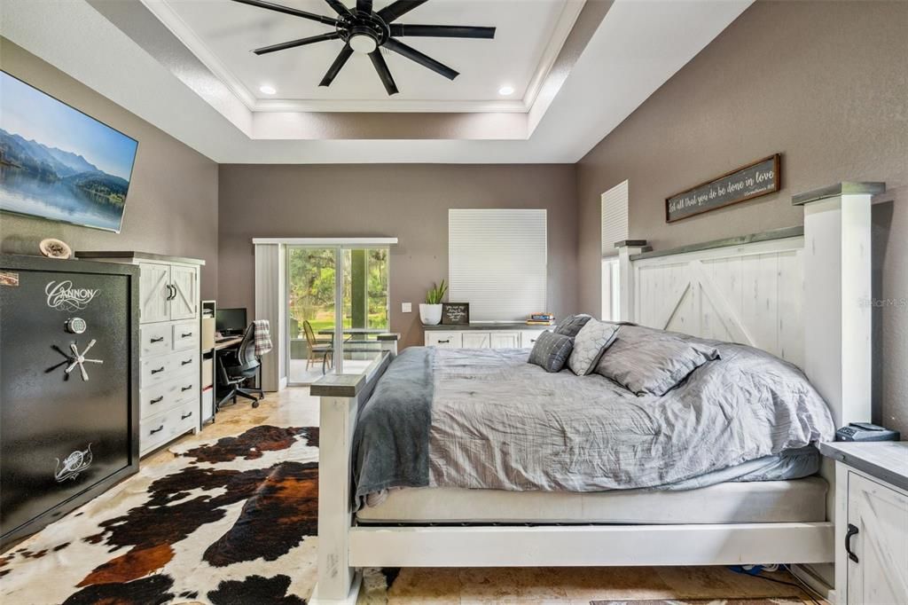 For Sale: $1,050,000 (3 beds, 2 baths, 1800 Square Feet)