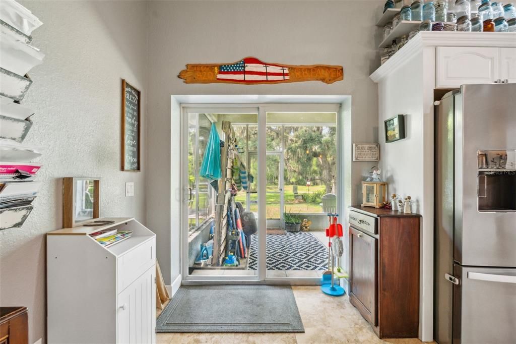 For Sale: $1,050,000 (3 beds, 2 baths, 1800 Square Feet)