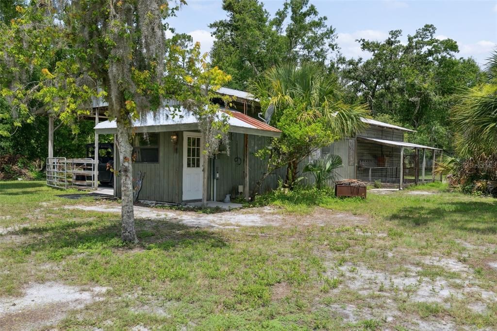 For Sale: $1,050,000 (3 beds, 2 baths, 1800 Square Feet)