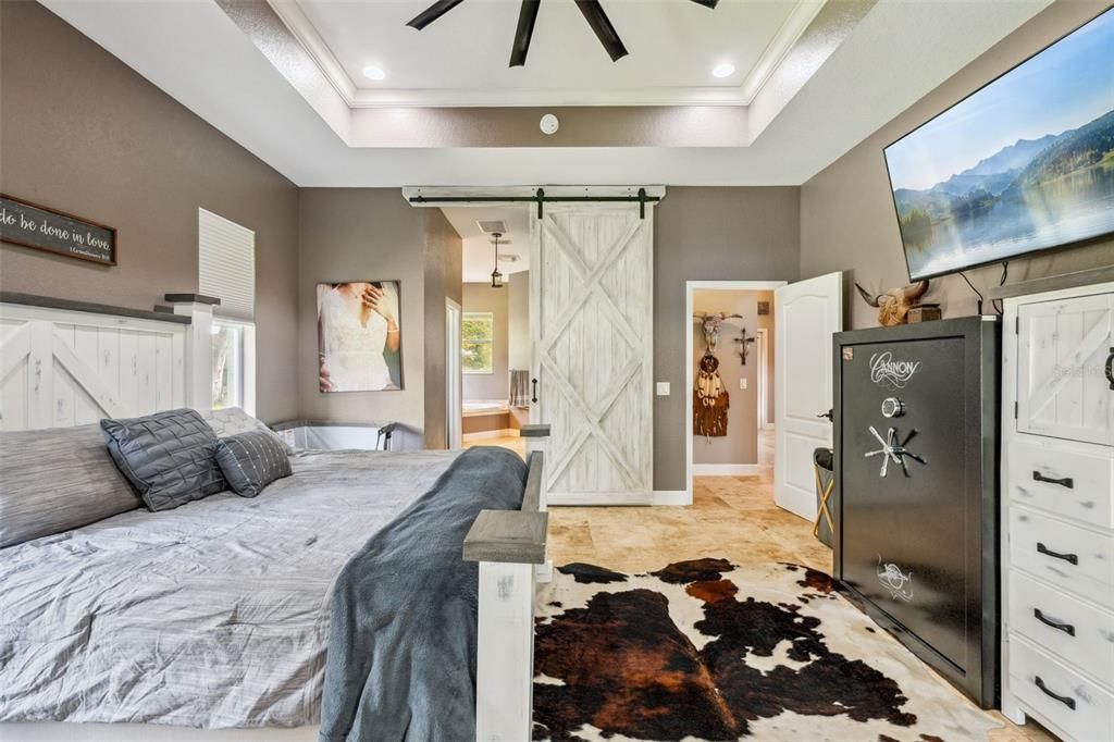 For Sale: $1,050,000 (3 beds, 2 baths, 1800 Square Feet)