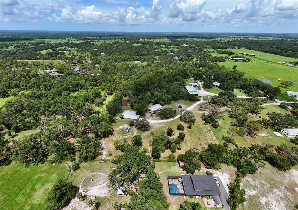 For Sale: $1,050,000 (3 beds, 2 baths, 1800 Square Feet)