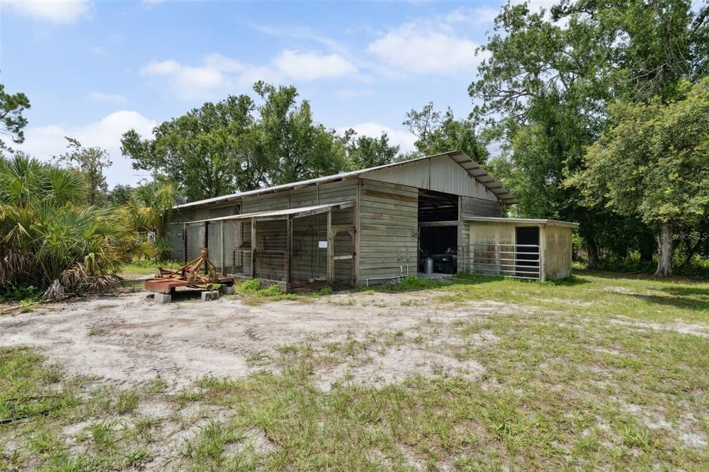 For Sale: $1,050,000 (3 beds, 2 baths, 1800 Square Feet)