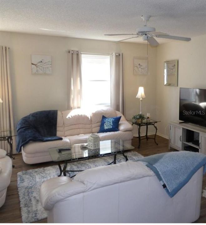 В аренду: $2,000 (2 спален, 2 ванн, 1160 Квадратных фут)