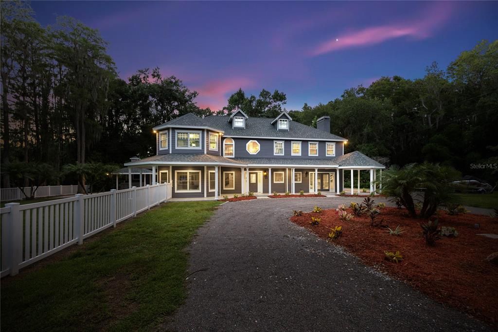 For Sale: $1,395,000 (4 beds, 3 baths, 4071 Square Feet)