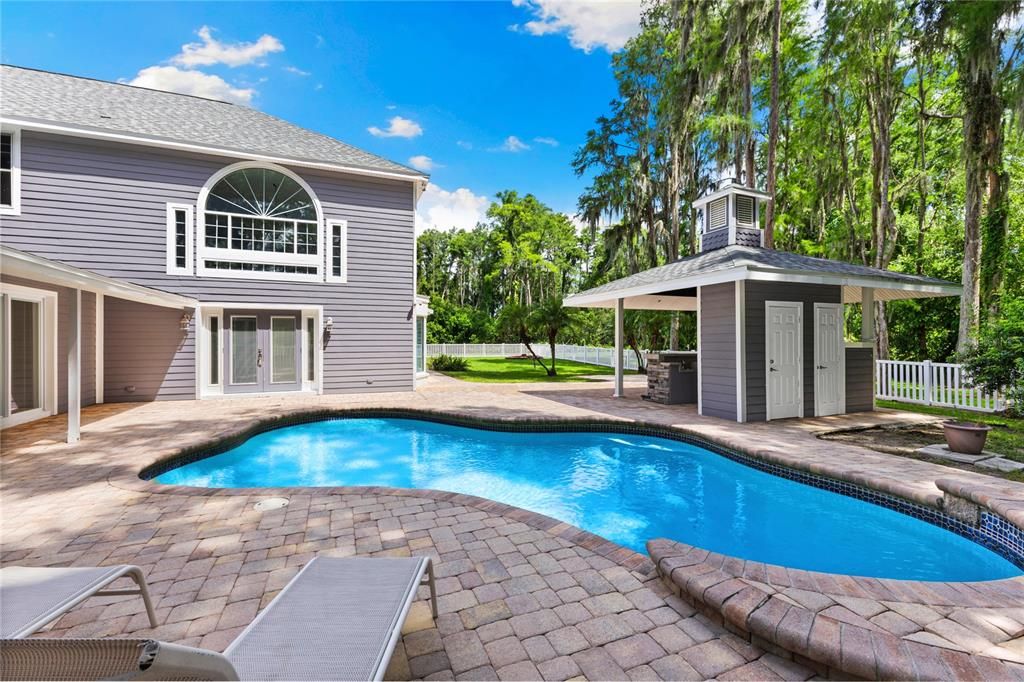 For Sale: $1,395,000 (4 beds, 3 baths, 4071 Square Feet)