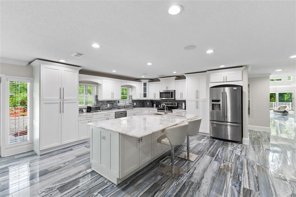 For Sale: $1,395,000 (4 beds, 3 baths, 4071 Square Feet)