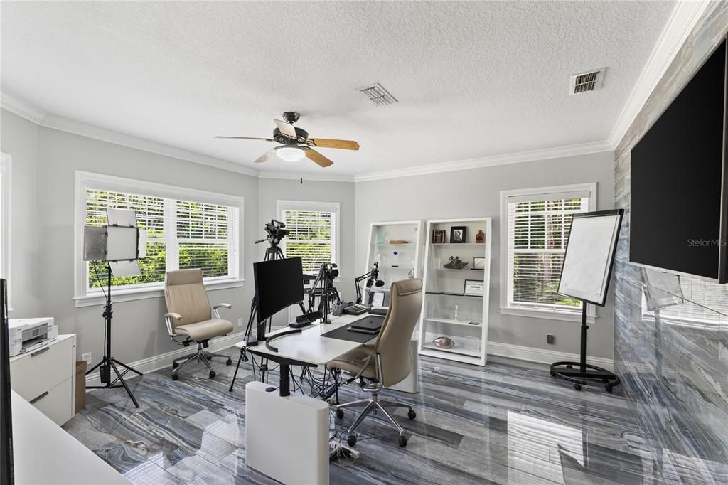 For Sale: $1,395,000 (4 beds, 3 baths, 4071 Square Feet)