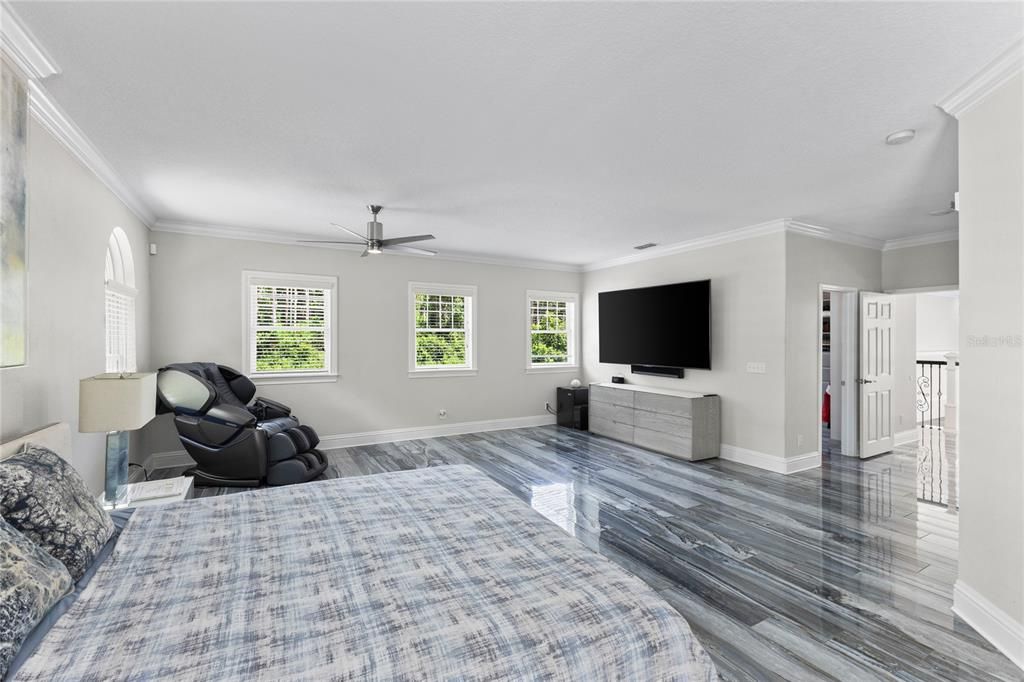 For Sale: $1,395,000 (4 beds, 3 baths, 4071 Square Feet)