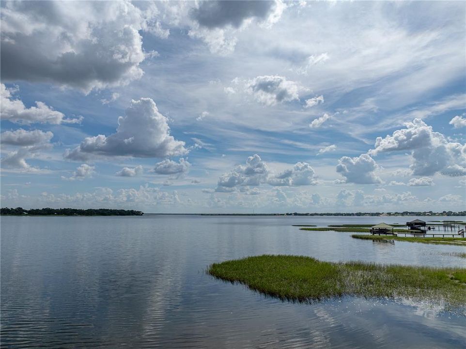 En Venta: $999,900 (4 camas, 3 baños, 2660 Pies cuadrados)