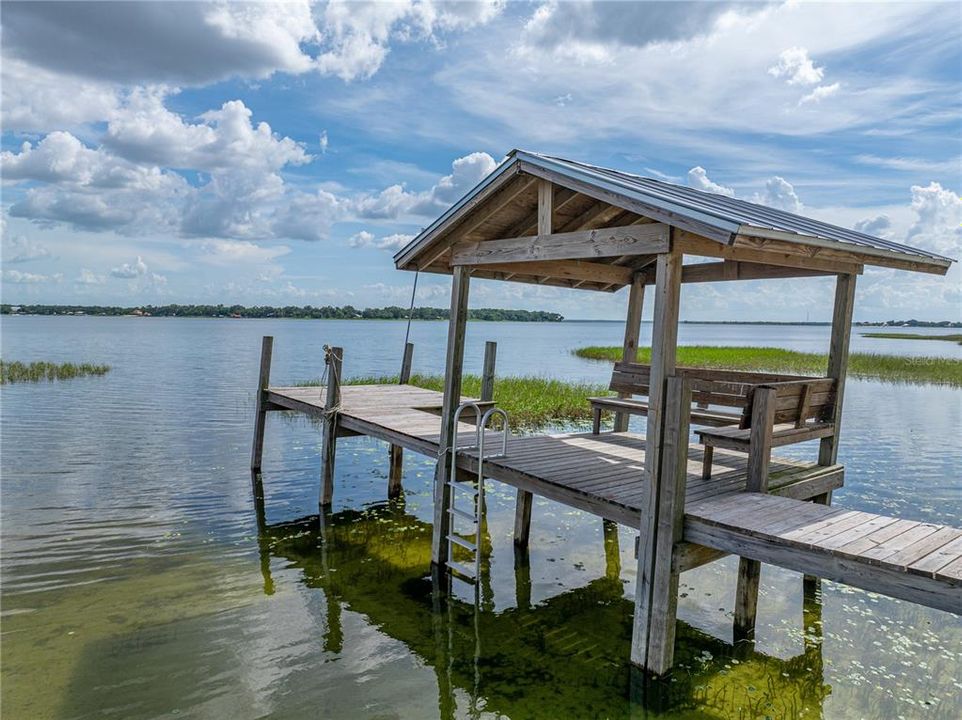 En Venta: $999,900 (4 camas, 3 baños, 2660 Pies cuadrados)