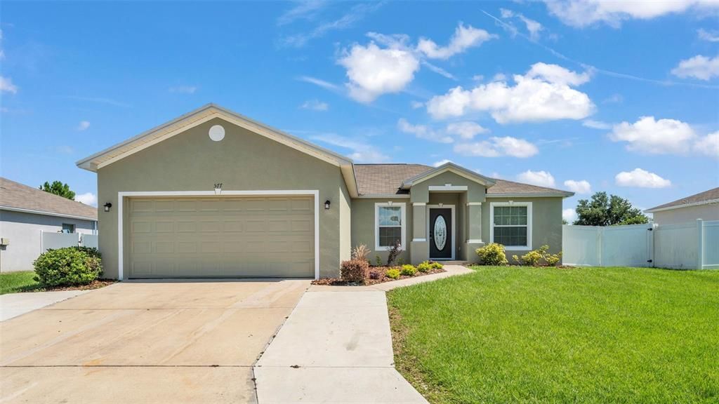 Recently Sold: $269,900 (3 beds, 2 baths, 1452 Square Feet)