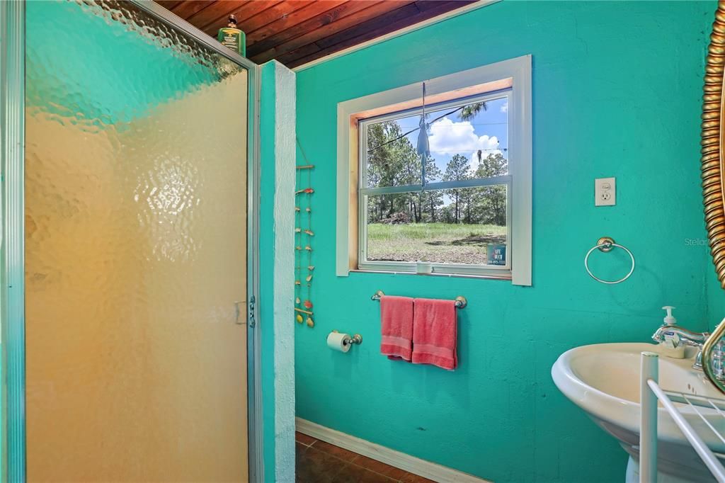 待售: $298,000 (2 贝兹, 1 浴室, 1039 平方英尺)