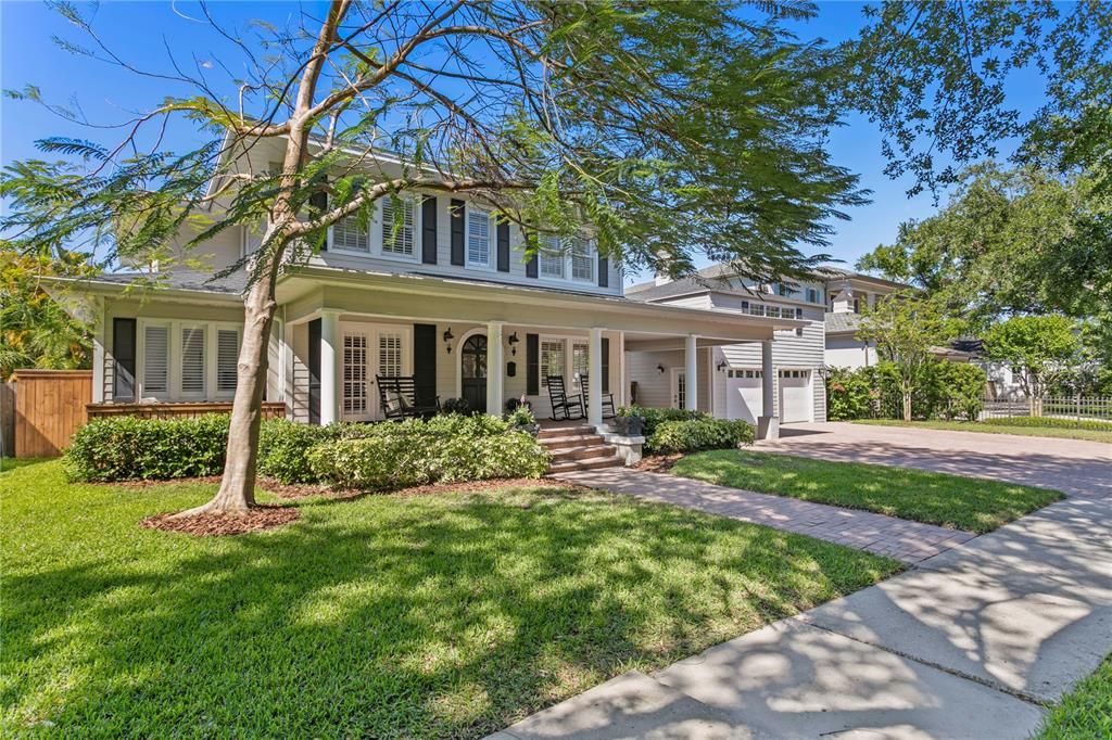 Недавно продано: $2,250,000 (4 спален, 2 ванн, 3658 Квадратных фут)