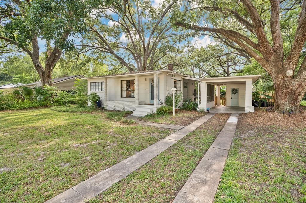 最近售出: $272,500 (2 贝兹, 1 浴室, 768 平方英尺)