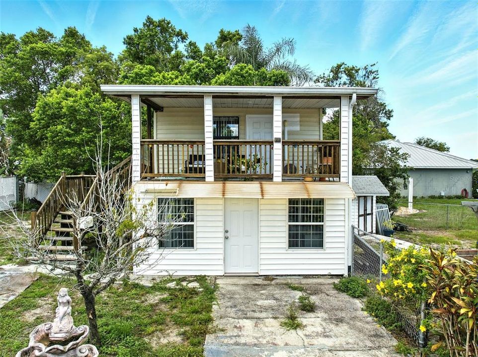 待售: $375,000 (5 贝兹, 5 浴室, 2374 平方英尺)