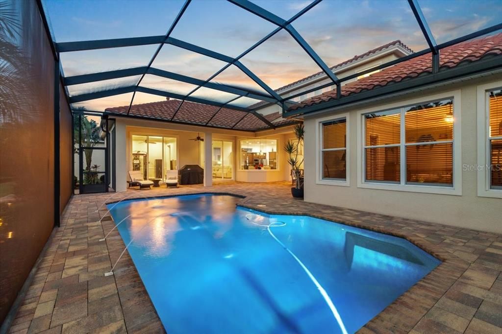 На продажу: $1,240,000 (4 спален, 4 ванн, 4896 Квадратных фут)