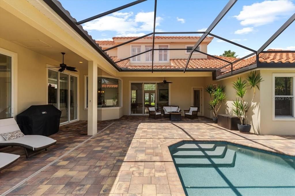 На продажу: $1,240,000 (4 спален, 4 ванн, 4896 Квадратных фут)