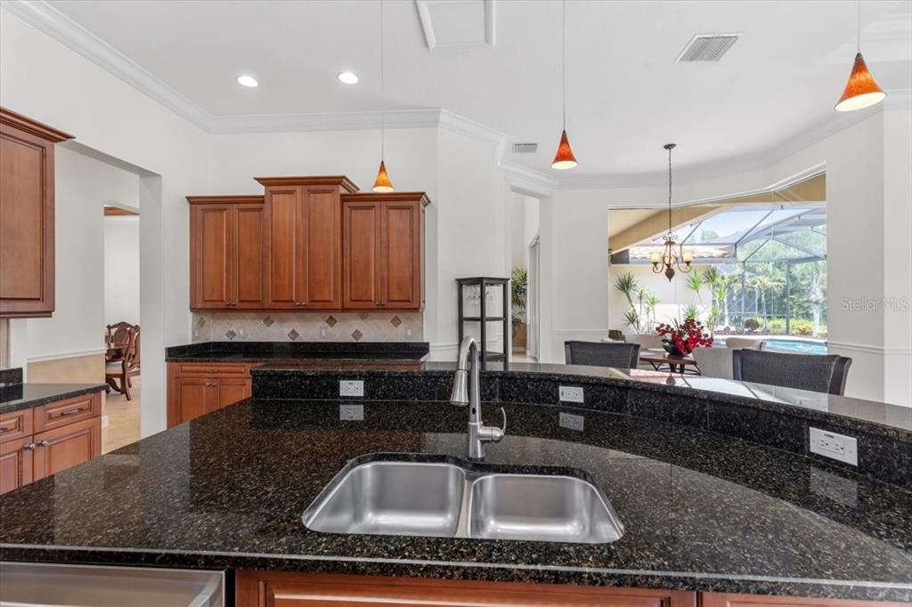 На продажу: $1,240,000 (4 спален, 4 ванн, 4896 Квадратных фут)