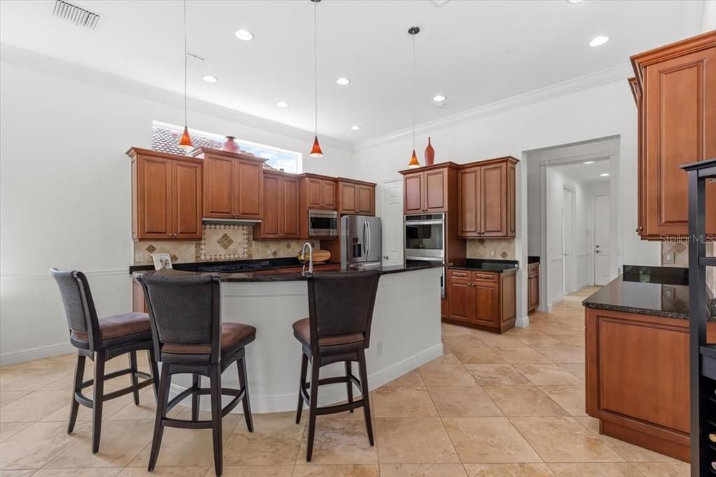 На продажу: $1,240,000 (4 спален, 4 ванн, 4896 Квадратных фут)