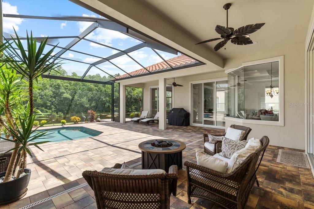 На продажу: $1,240,000 (4 спален, 4 ванн, 4896 Квадратных фут)