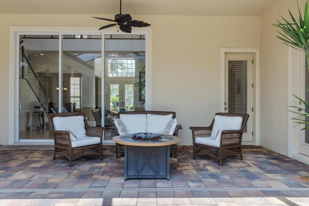 На продажу: $1,240,000 (4 спален, 4 ванн, 4896 Квадратных фут)