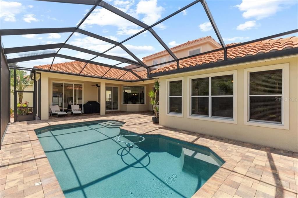 На продажу: $1,240,000 (4 спален, 4 ванн, 4896 Квадратных фут)