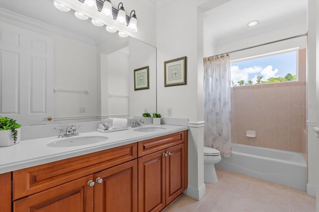 На продажу: $1,240,000 (4 спален, 4 ванн, 4896 Квадратных фут)